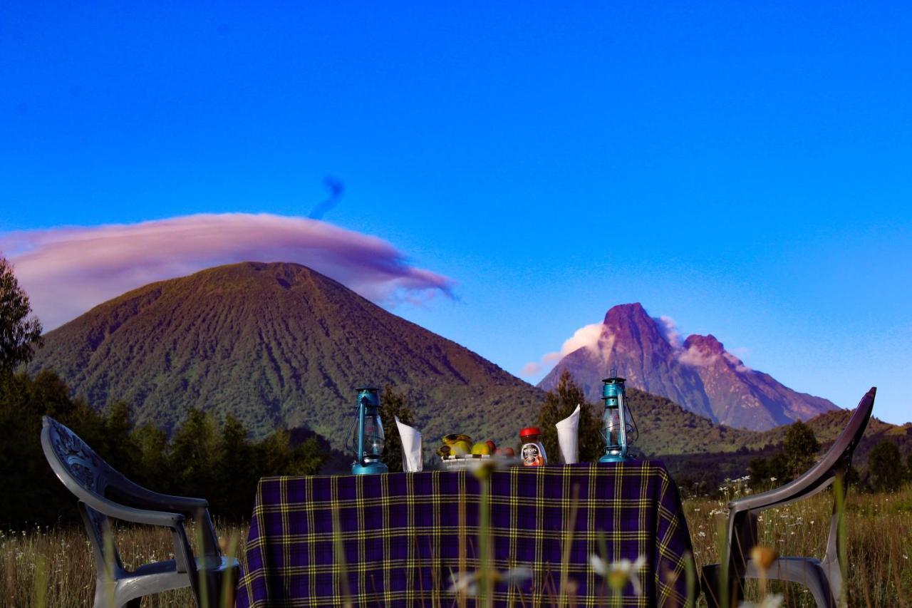 Under Volcanoes View Guest House Nyarugina Exterior foto